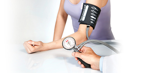 Blood pressure monitors and cuffs